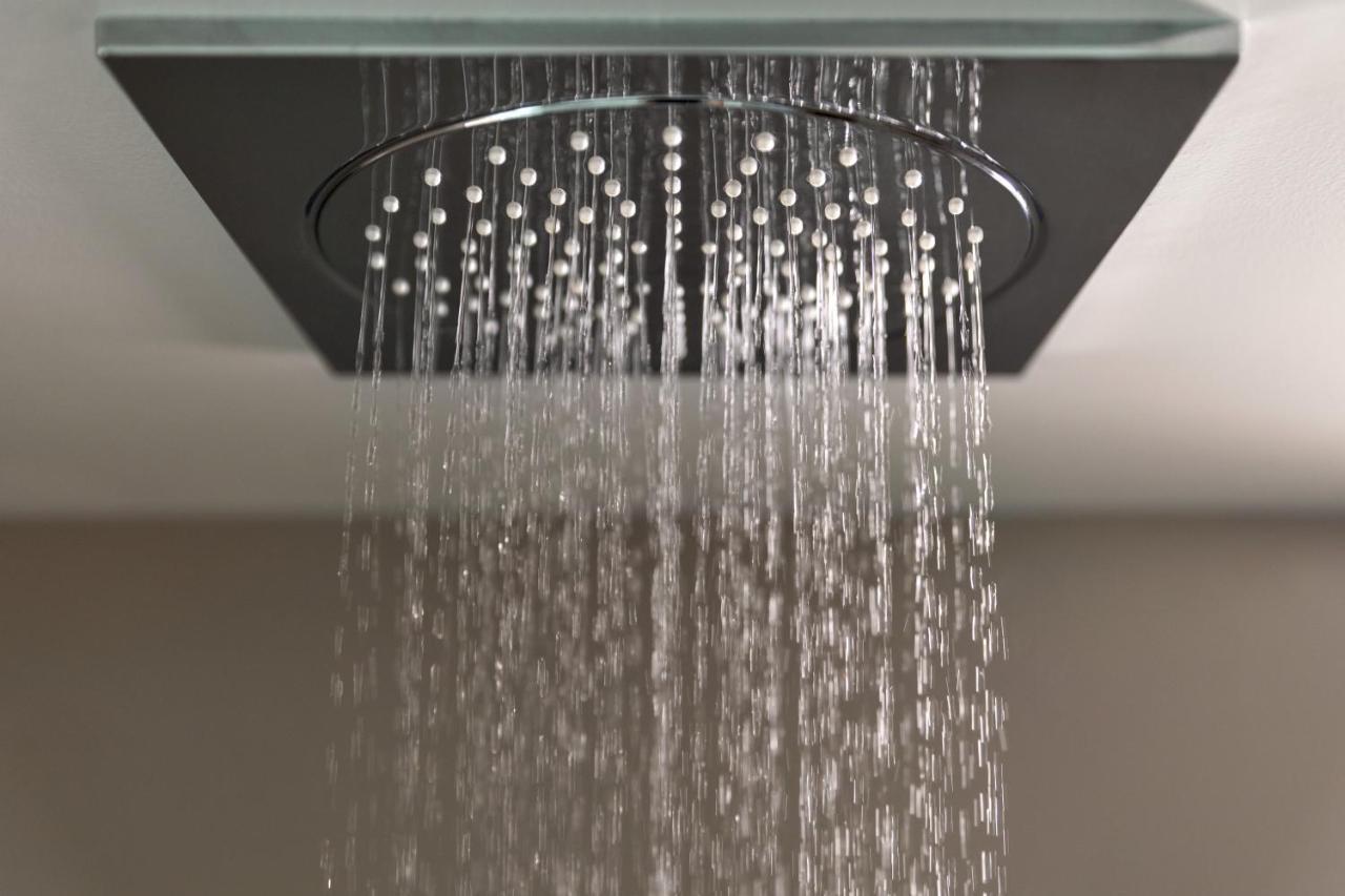 Yotel Glasgow Exterior foto Shower head