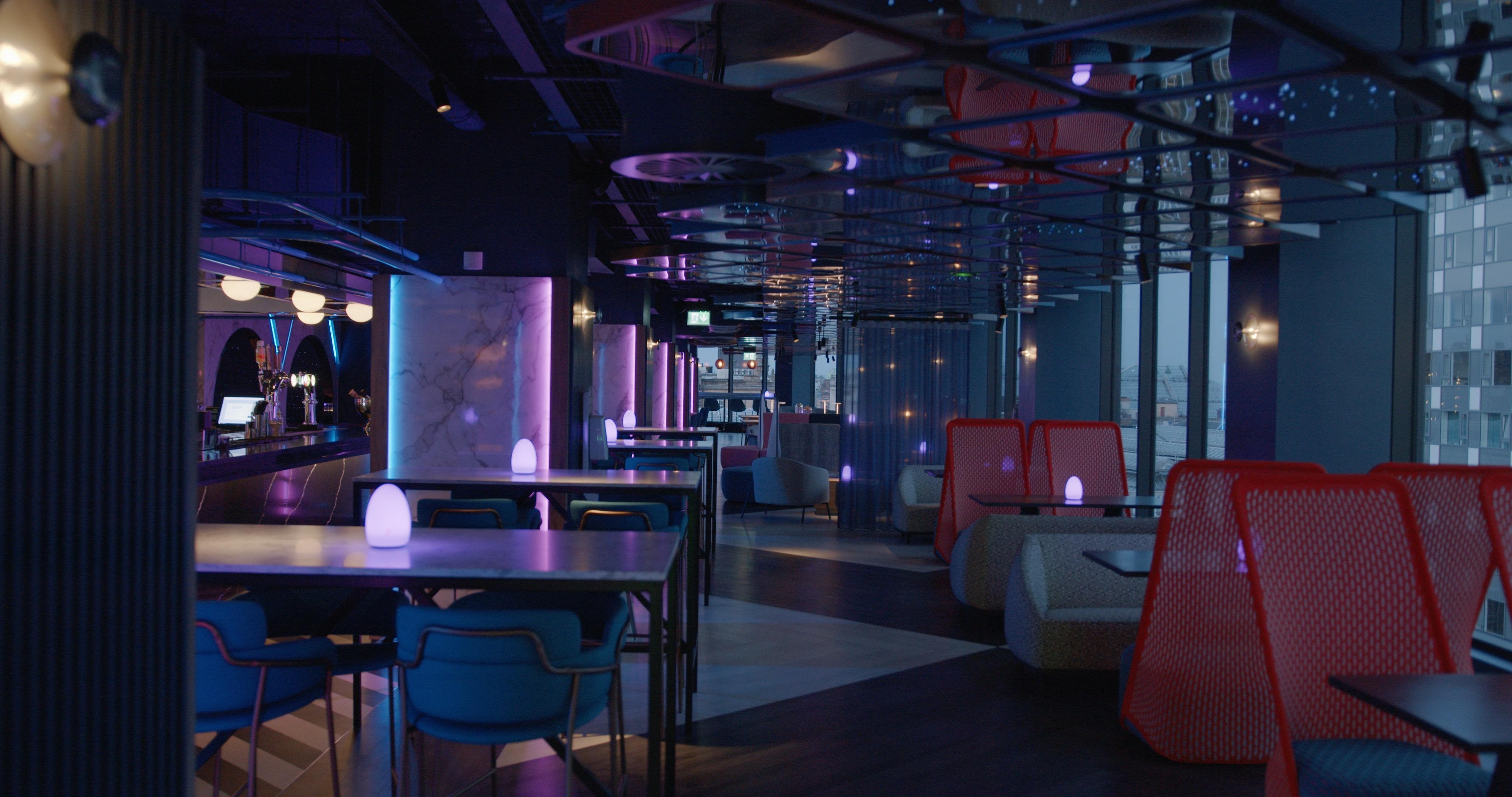 Yotel Glasgow Exterior foto Interior of the bar